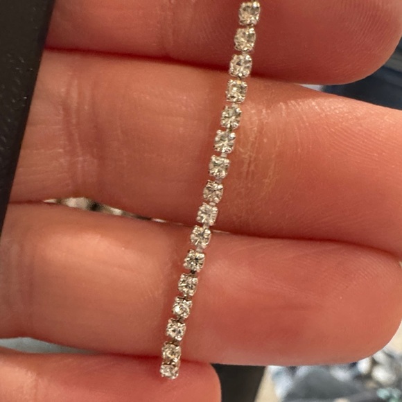 Elegant Silver Drop Earrings - Picture 4 of 4